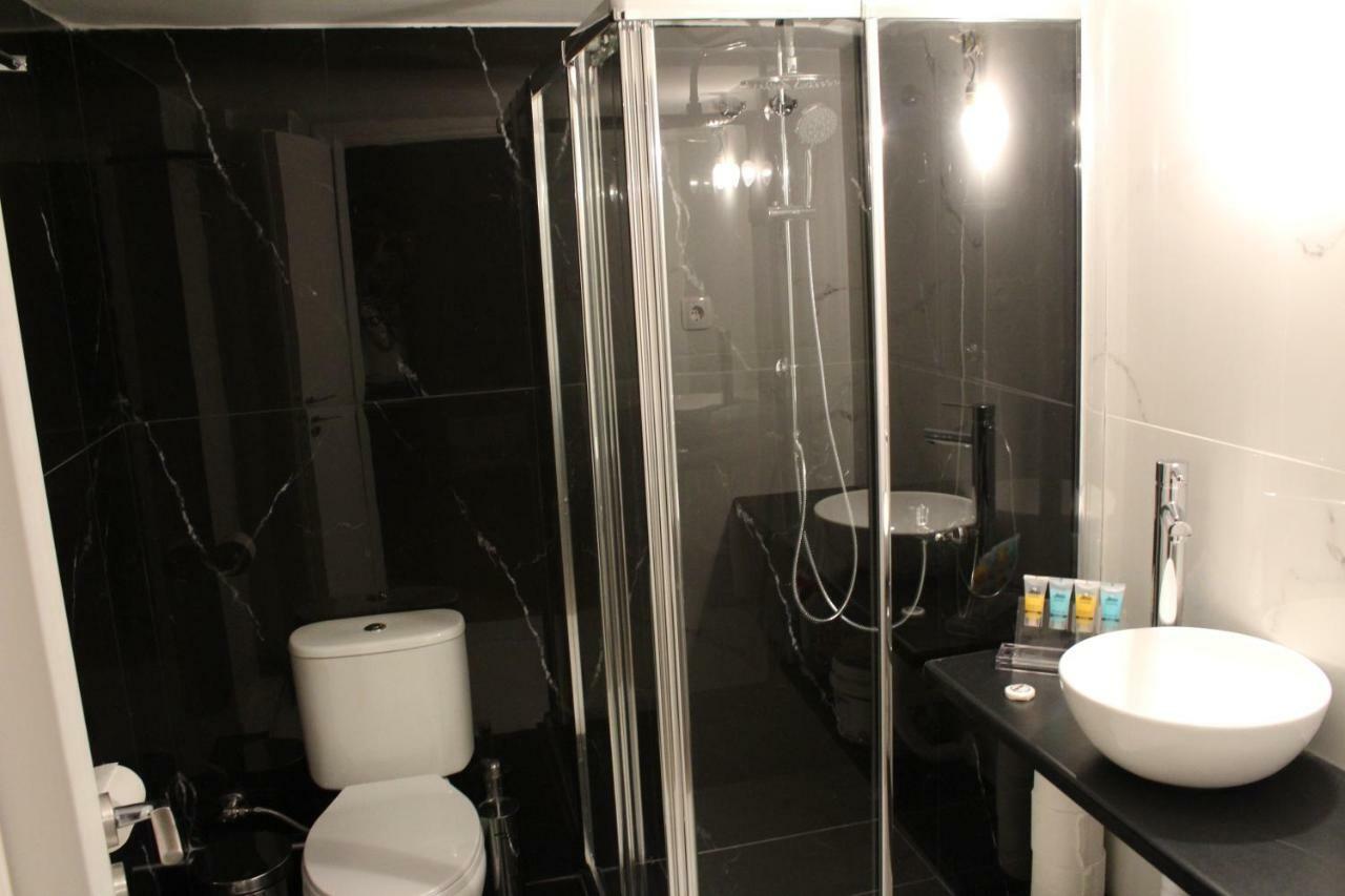 La Station Secreta Apartment Athena Bagian luar foto