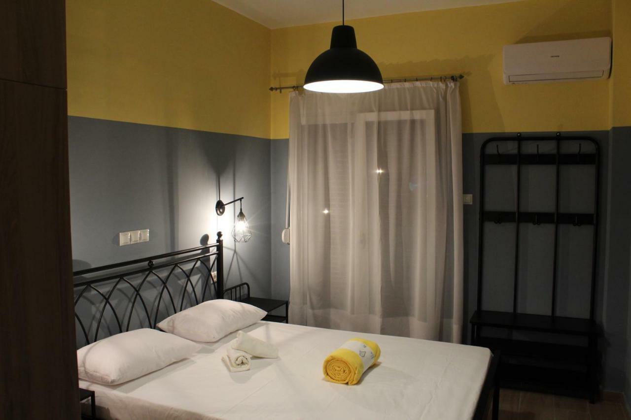 La Station Secreta Apartment Athena Bagian luar foto