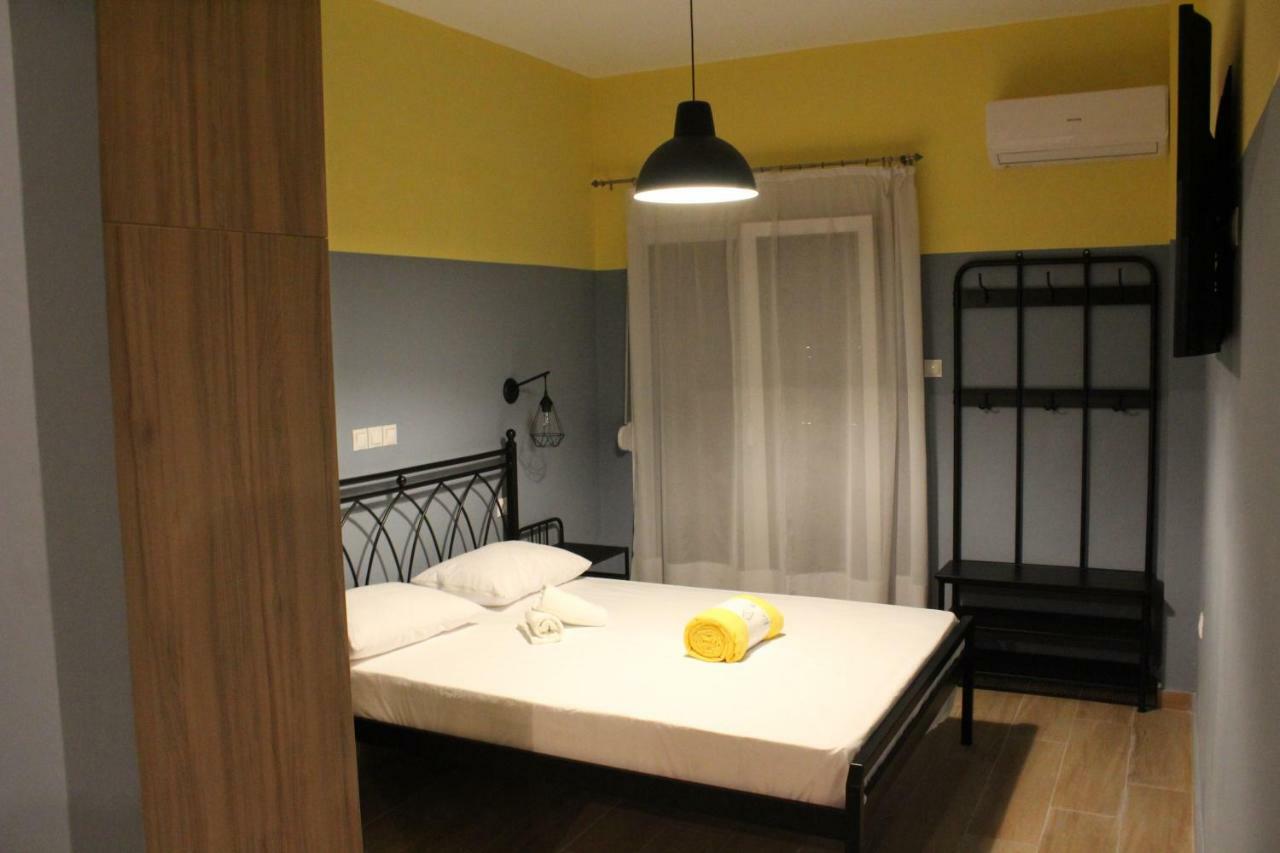 La Station Secreta Apartment Athena Bagian luar foto